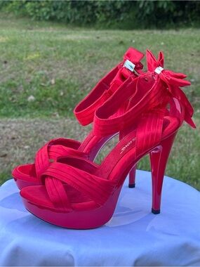Ladies Red Platform High Heel Sandals with Bow Accent and Zipper